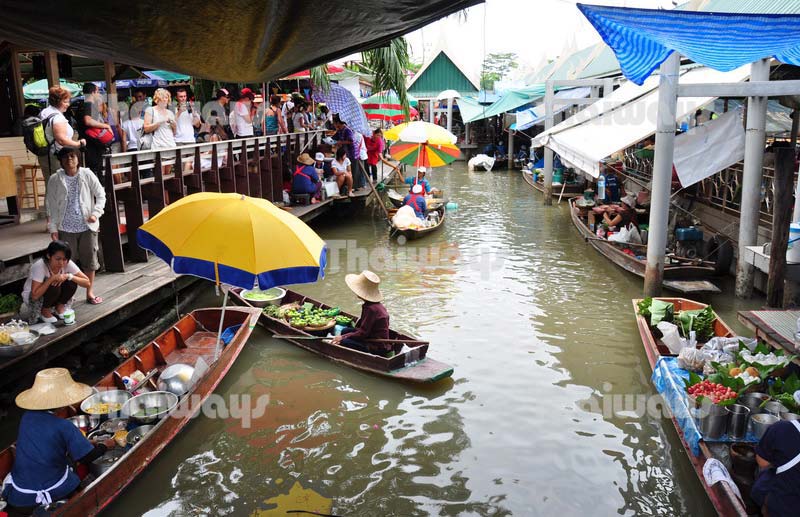 Taling Chan Floating Market