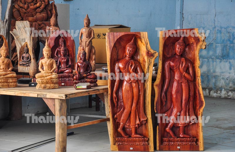 ban-thawai-woodcarving-village-by-tw-02
